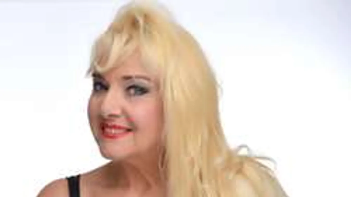 Ijesztő rajongója veszélyeztette Karda Bea életét!