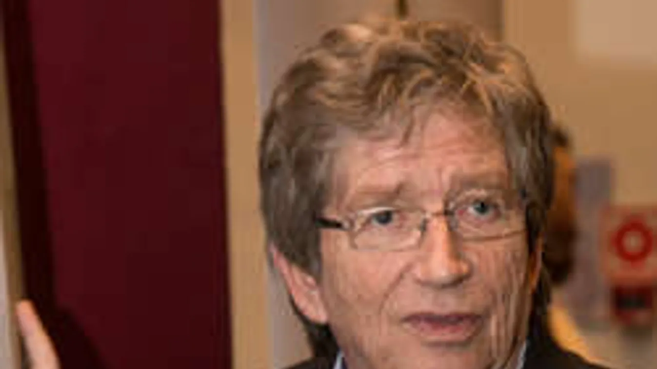 Kern András felesége felháborodott a bíróság döntésén!