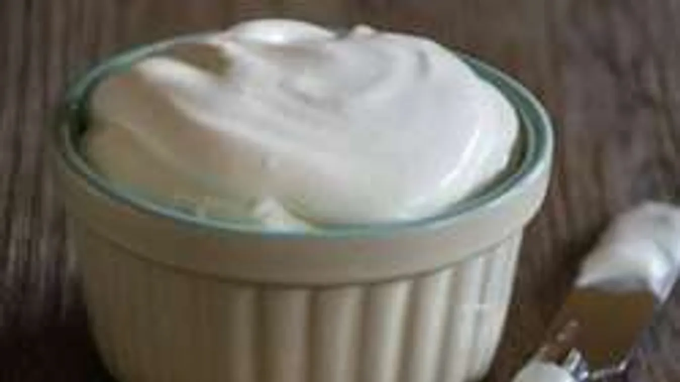 Egyszerűbben készíthetsz tejfölt, mint gondolnád!