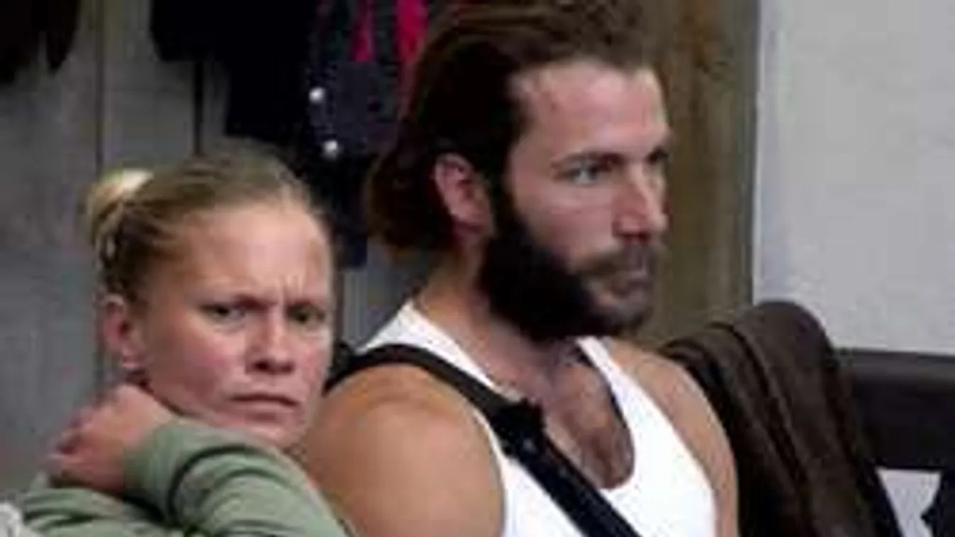 Kamerák előtt bújt egymással ágyba az RTL Klub sztárpárja - Videó!