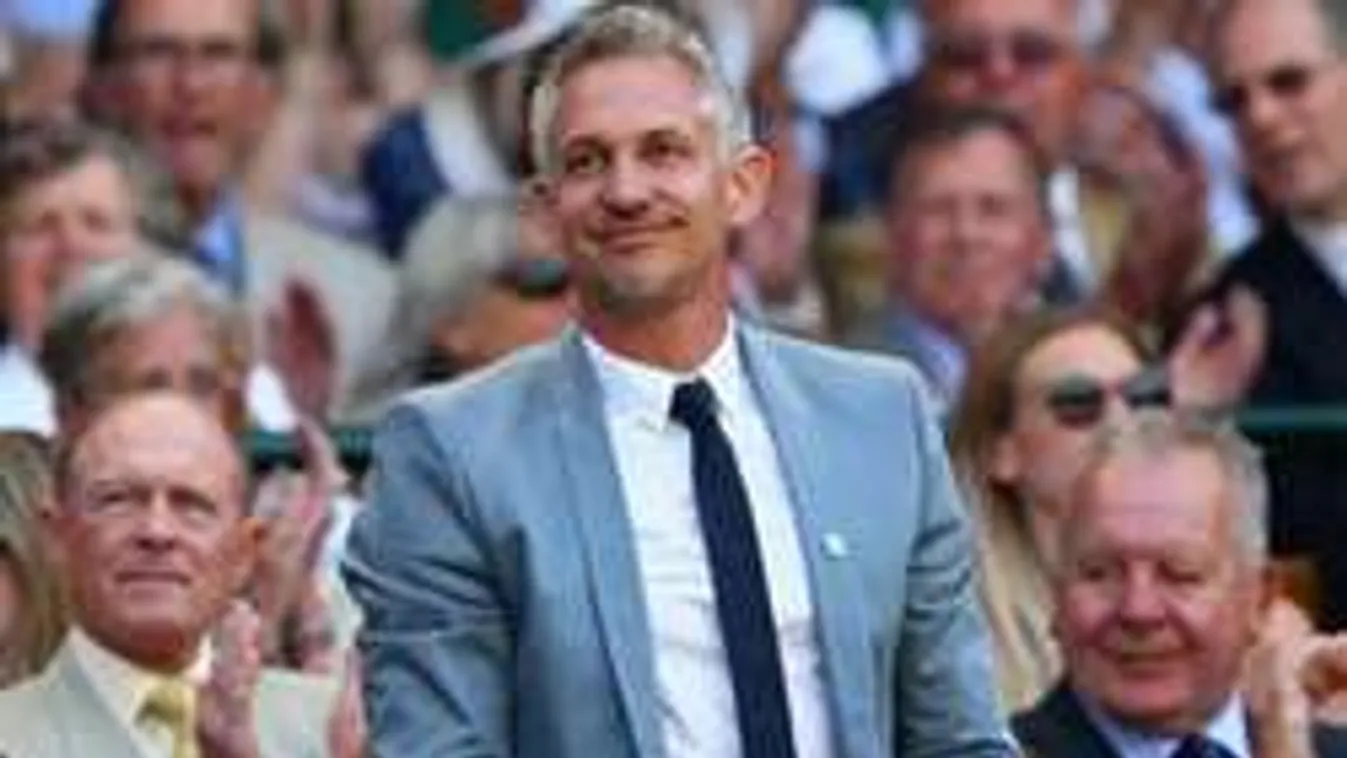 Vetkőznie kell a sztárnak, így néz ki pucéran!