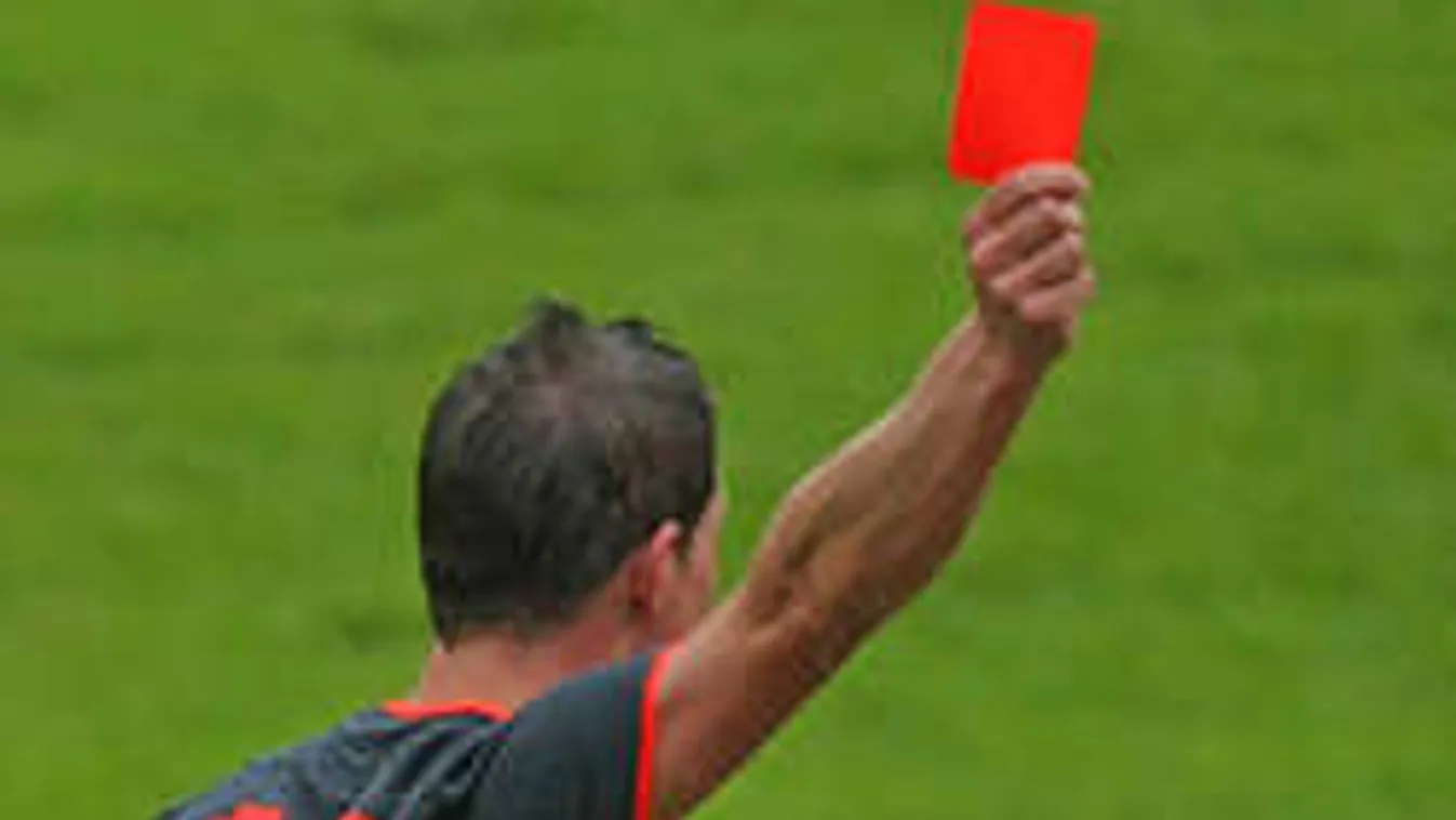Változnak a futball szabályai: az Eb-n már ezek érvényesek!