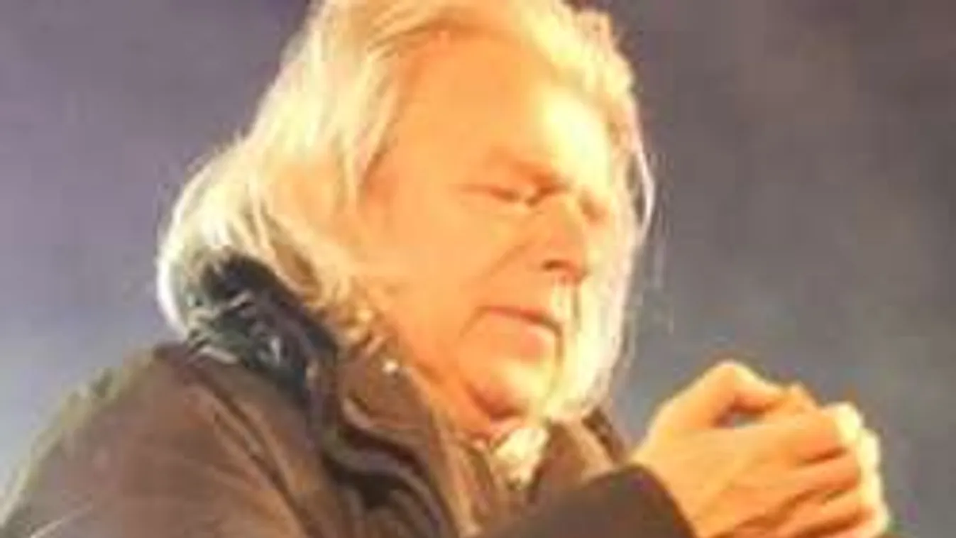 Kínos ügy. A pécsiek szerint fellépett Somló Tamás, a menedzser tagad!