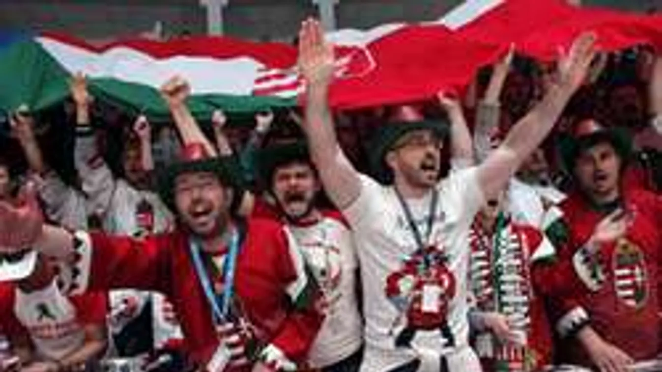 A magyar táborból néztük az utolsó hokicsatát! Eszelős videó!