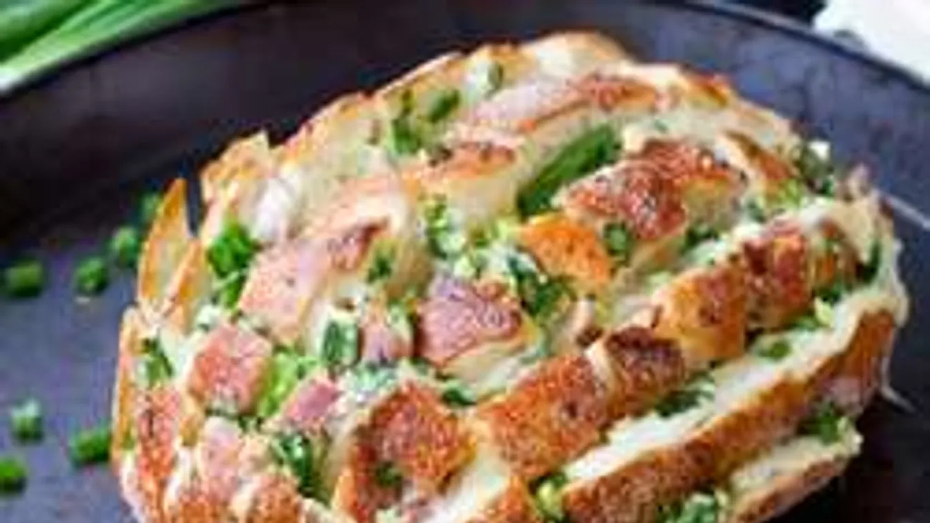 Észvesztően finom vacsora: újhagymás-sajtos sült kenyér! - Videó