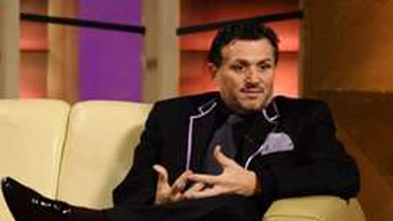 Lajcsi nem bírta tovább! Az éj leple alatt elhagyta a kórházat!