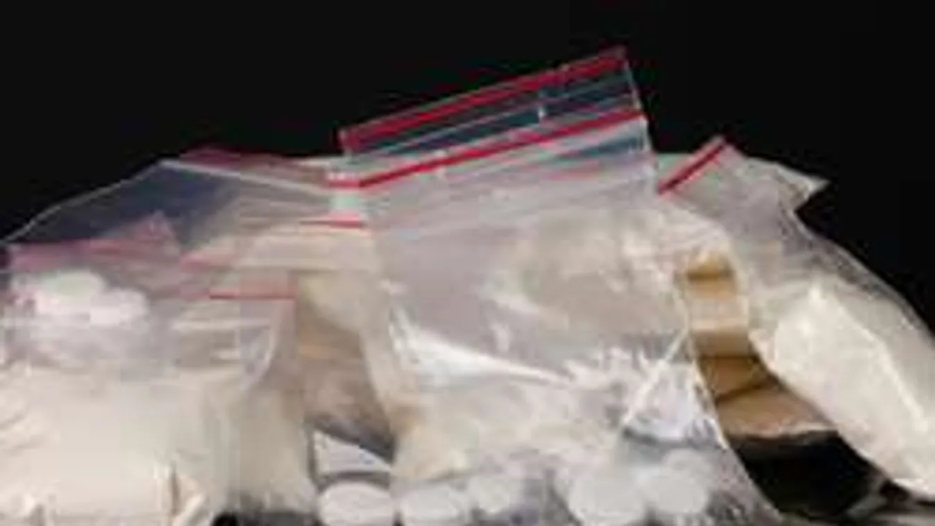 Nagyszabású rendőrségi razzia, tizennégy ember már rács mögött