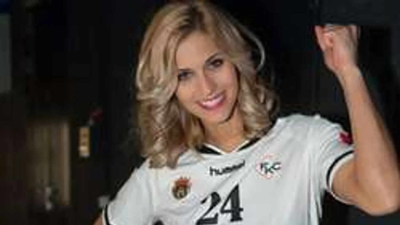 Így még nem láttad a legszexibb magyar kézis csaj combját - Fotó