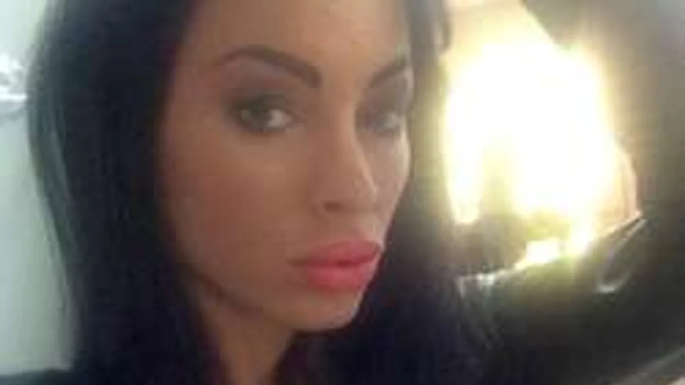 Ki nem találod, mit be nem vállalna Voksán Virág pénzért!