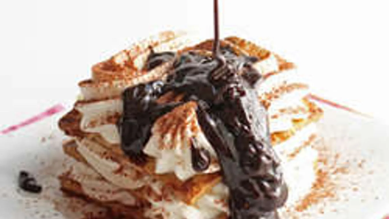 Mennyei kávés-karamellás felhőpalacsinta zéró szénhidráttal!