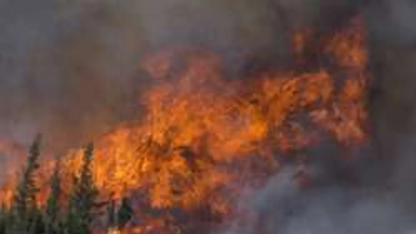 Óriási katasztrófa! Egy hete lángokban áll a kanadai város!