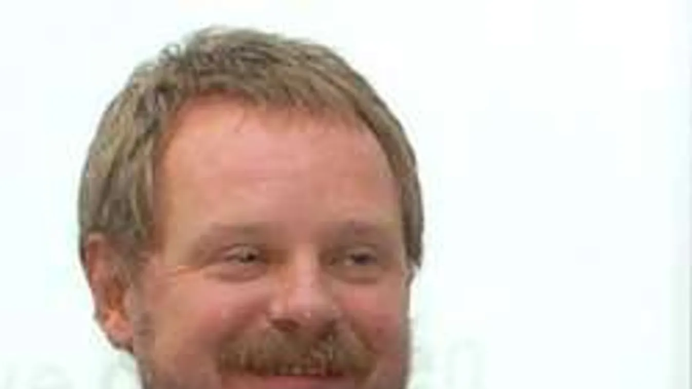 Médiabomba: Miért játszotta ki offshore-ba Spéder az Index-birodalmat?