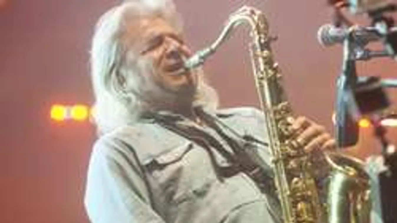 Miért fogták bent a kórházban? Rejtélyes üzenet a nagy magyar sztártól