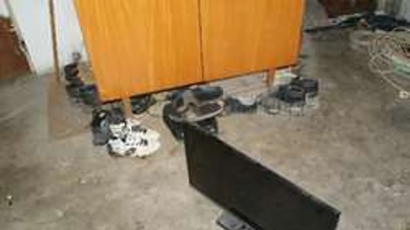 Éjjel, tévével a kezében bukott le a balfék tolvaj