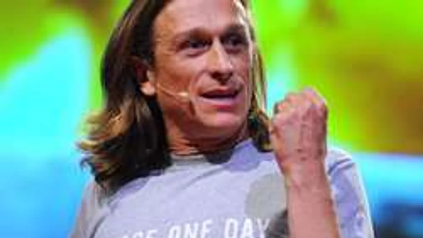 Gyerekmolesztálásért tartóztatták le Angelina Jolie béke aktivistáját!