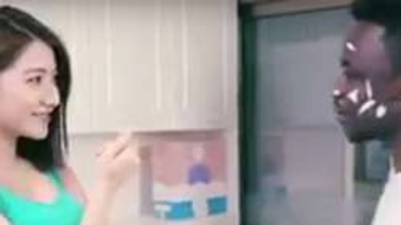 Ez minden idők legrasszistább reklámja! - Videó