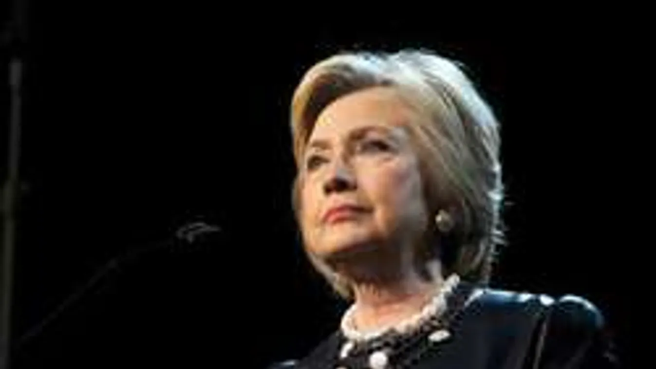 Hillary Clinton keményen leütötte hűtlen férjét