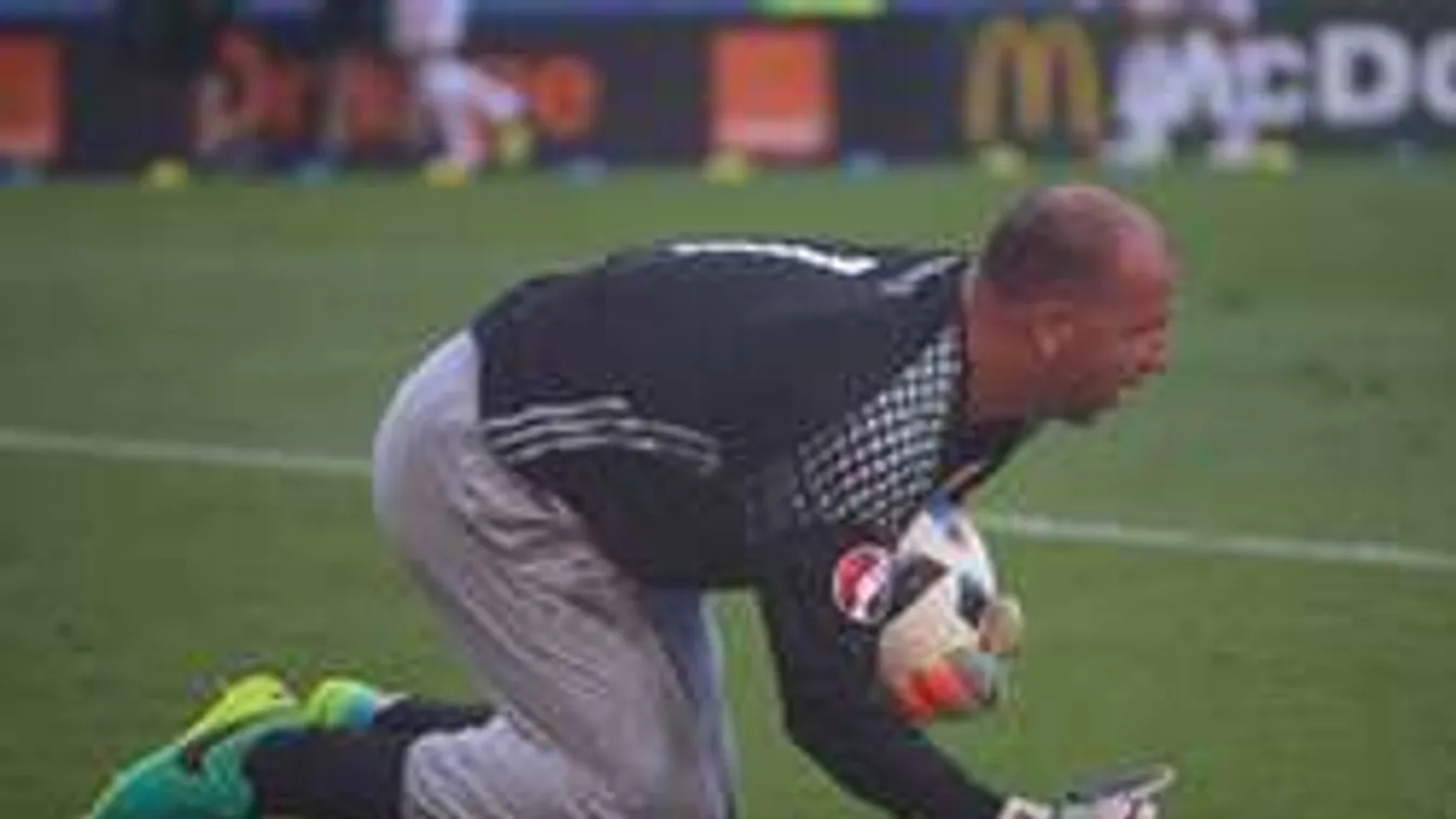 Nem találod el, kinek üzent az örömittas Király Gábor!