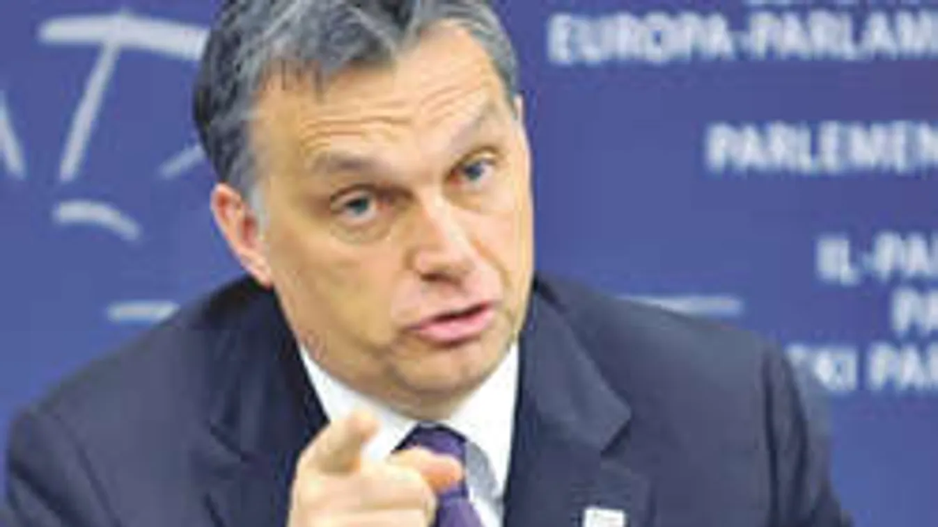 Így szurkol vasárnap este Orbán Viktor