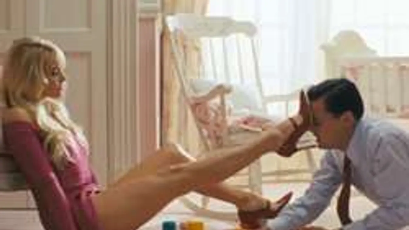 A hollywoodi szexbomba is a Szabadság téren nézi az Eb-t