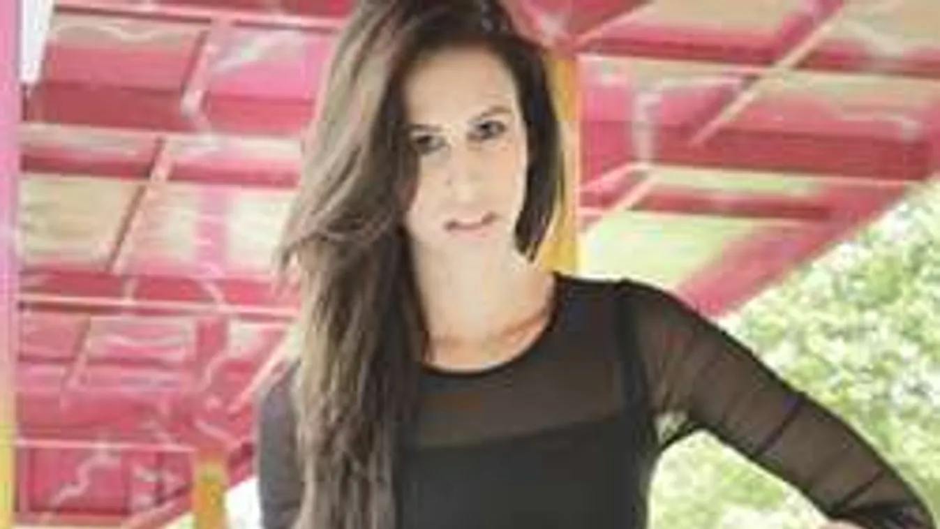 Hoppá: Ezt a magyar lányt csodálja most a világ