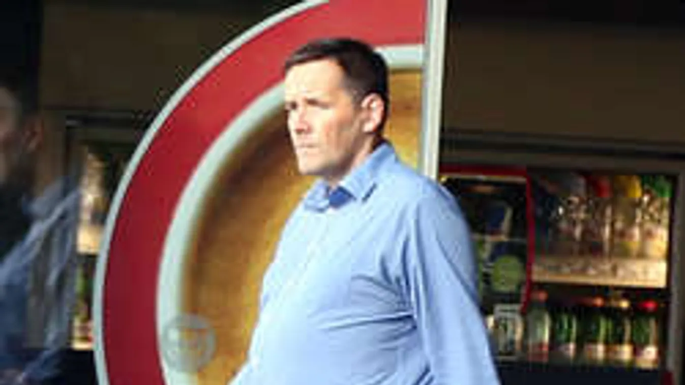 Nőt vitt a bozótba, a bokrok közé a Jobbik családos frakcióvezetője!