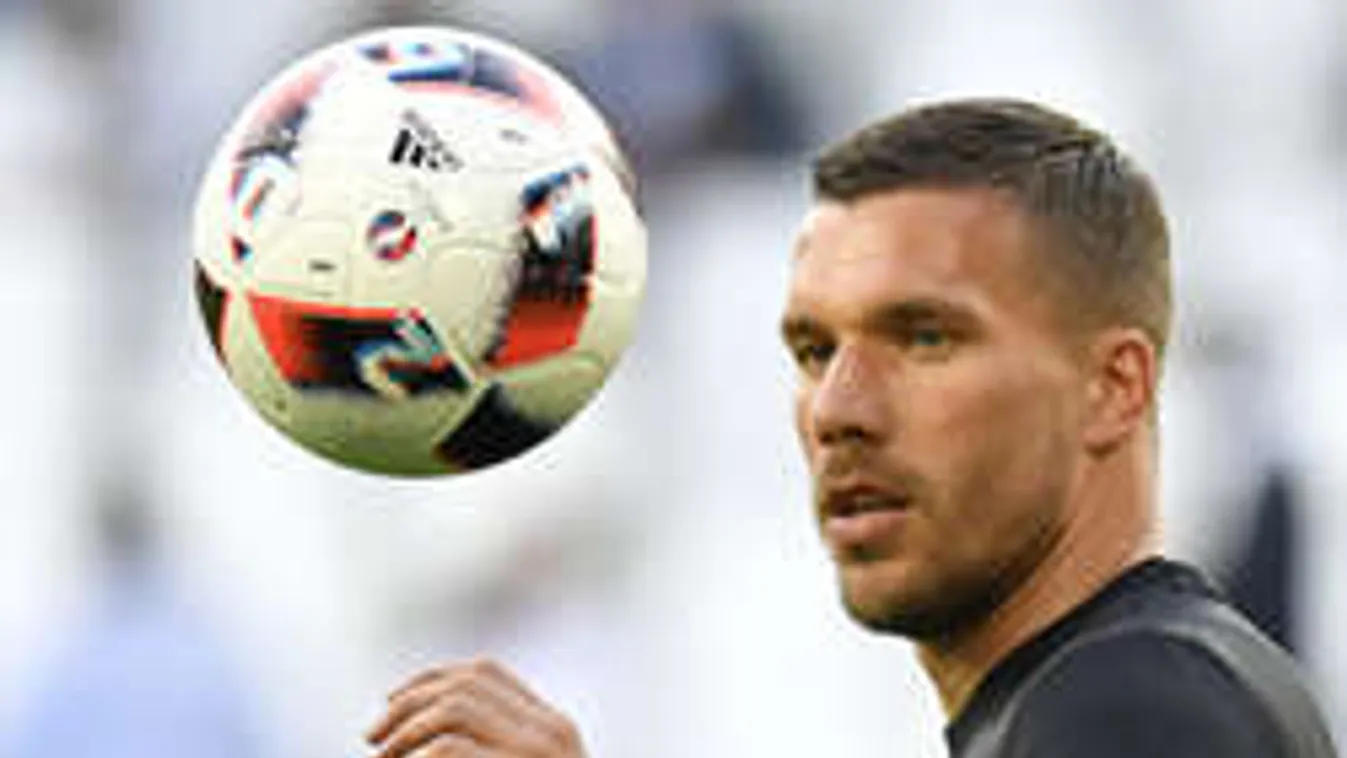 Szexi üzenettel csábítgatta otthonába Rihannát a futballsztár