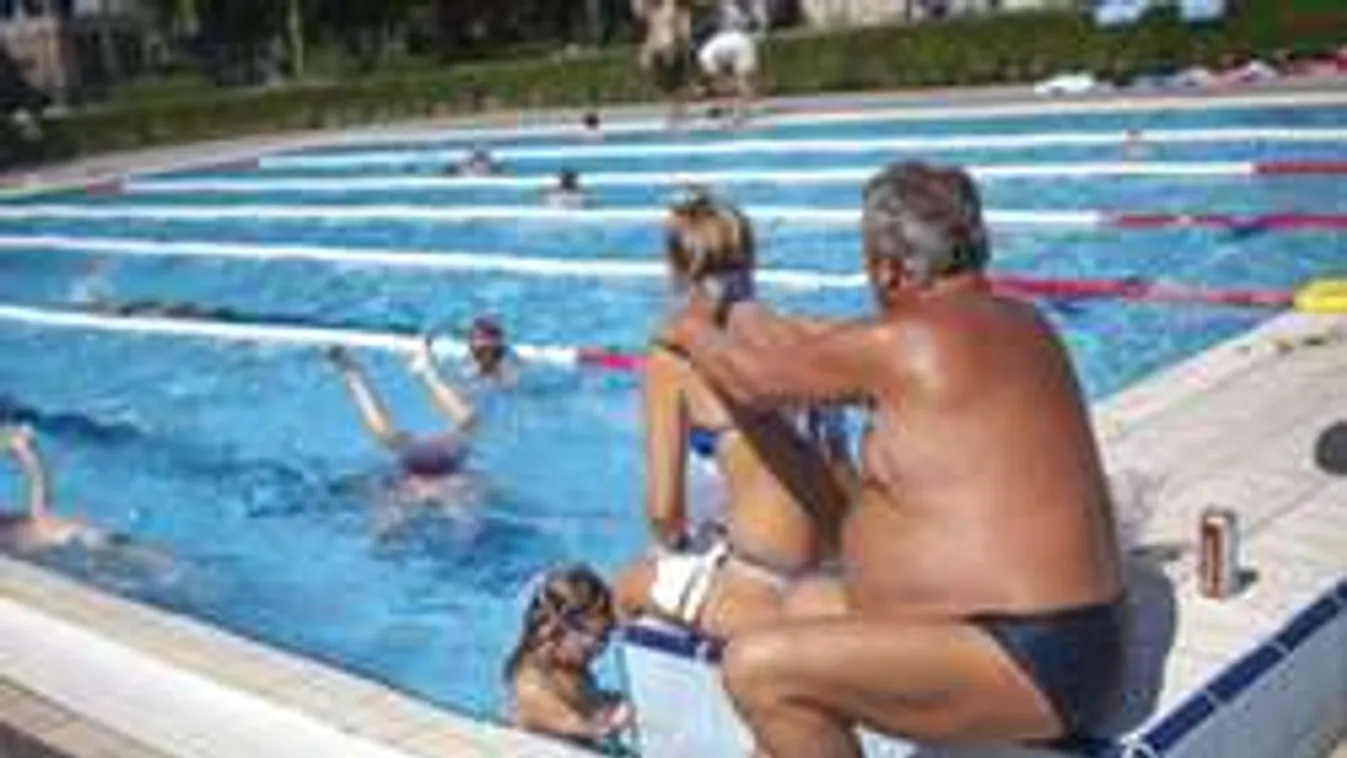 Végre kiderül: mehet a pisi a medncébe vagy sem?! Videó!