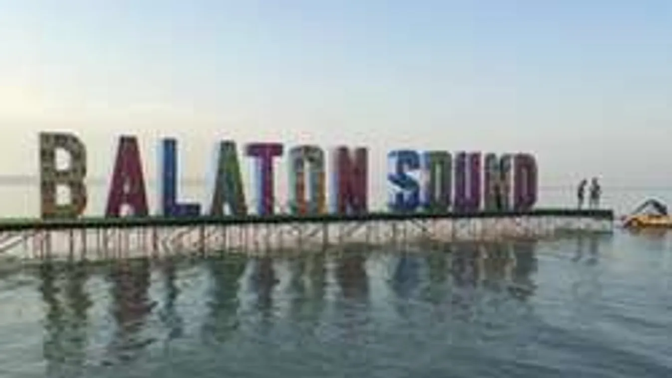 Betört majd meztelenül elaludt a Soundos fesztiválozó! -Kép