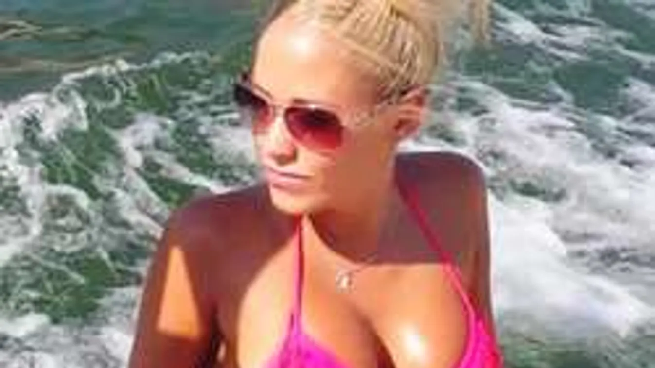 Dús kebleivel kelt őrületet a parton a bombázó