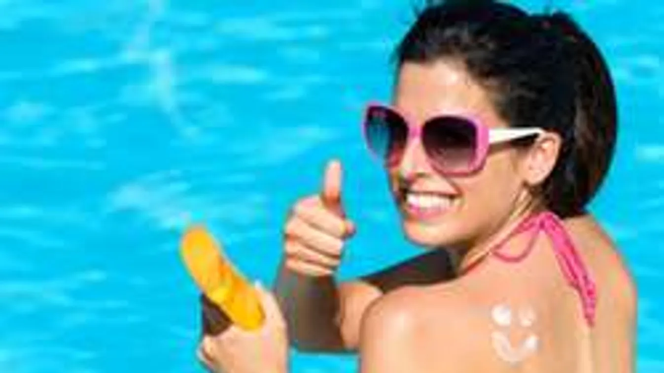 Így kend be a hátad naptejjel segítség nélkül