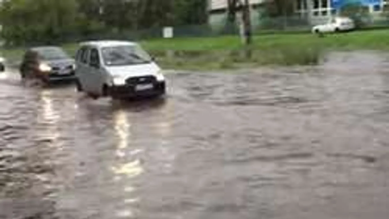 Tajtékzó tengerré vált Kőbányán a Maglódi út! - videó