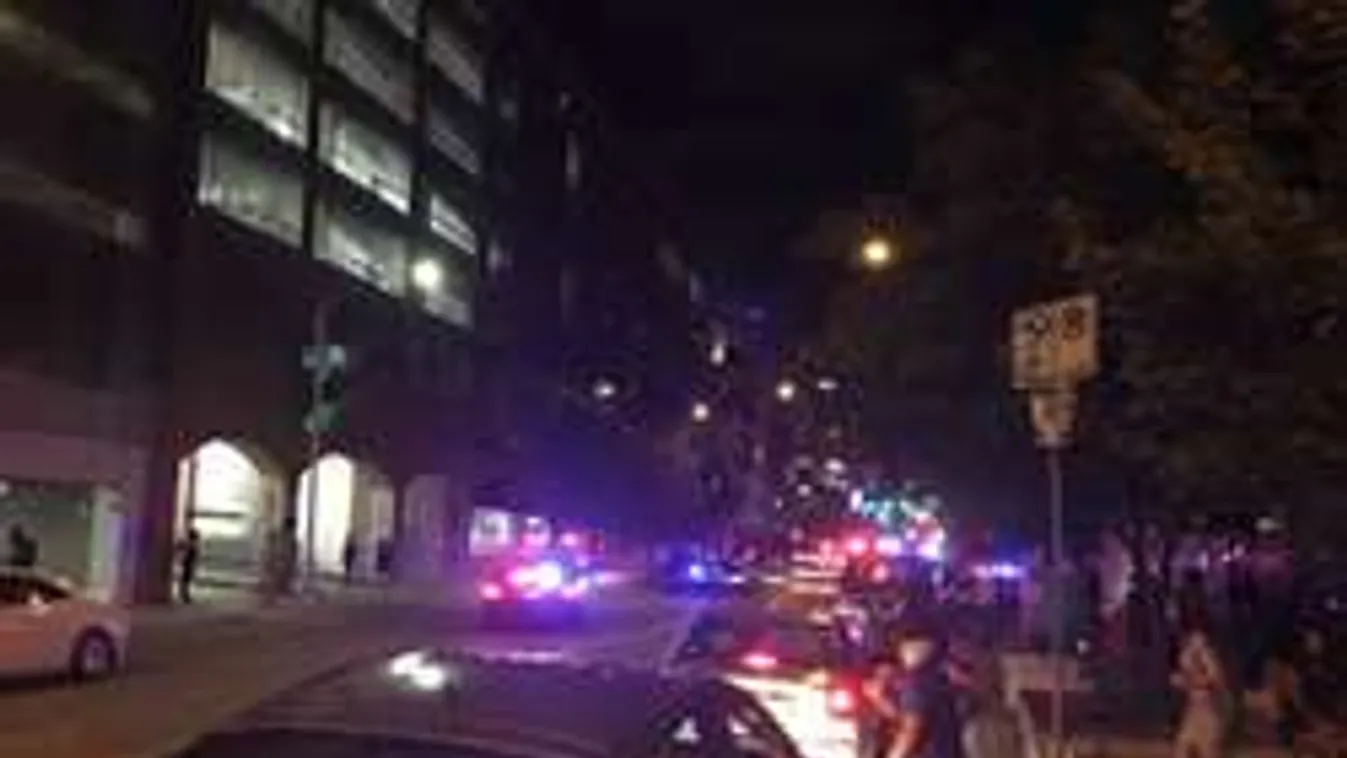 Megrázó felvétel: tüzet nyitott egy férfi a járókelőkre. Sok az áldozat!