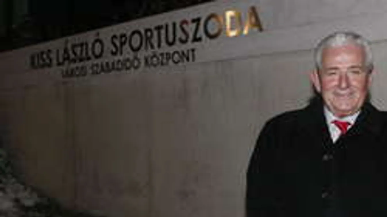 Õrült ötlet! Kapjon uszodát Bud Spencer Kiss László helyett!