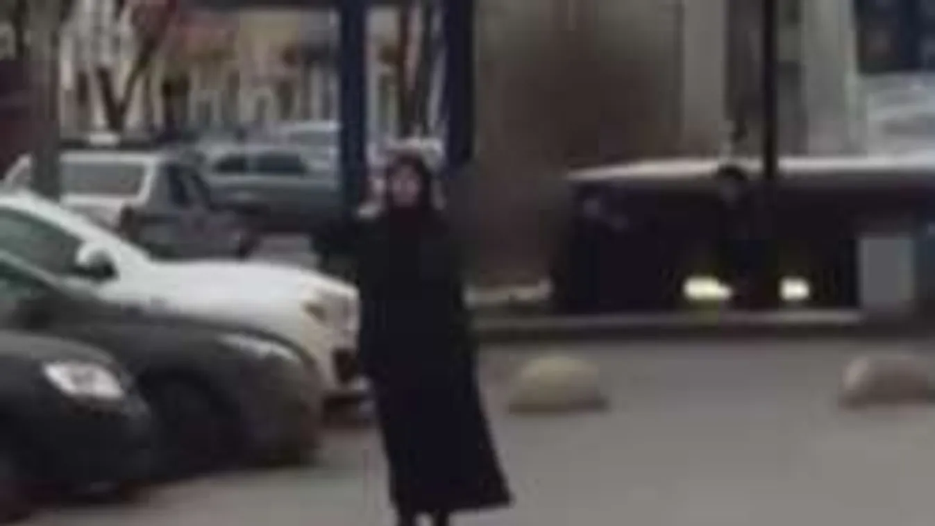 Újra lecsaphat a 4 éves kislányt lefejező muszlim bébiszitter!