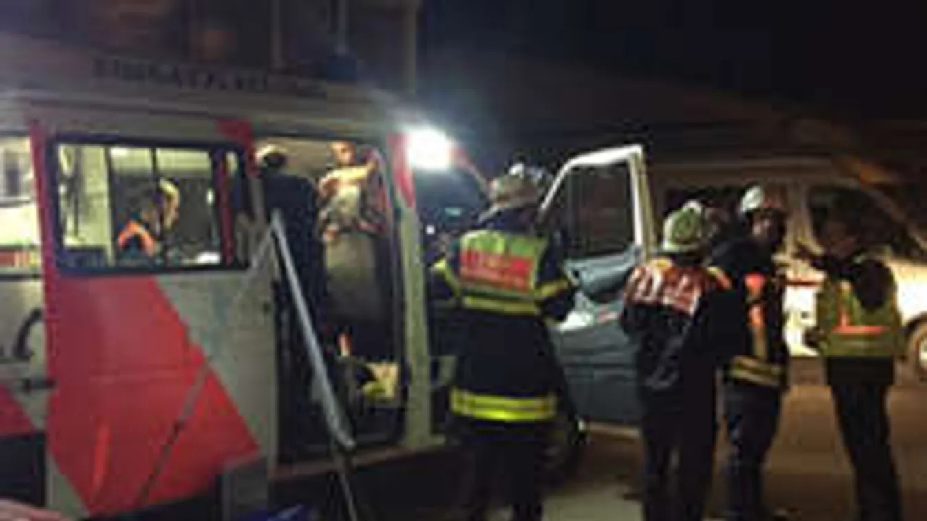 Borzalom: Így nézett ki a vonat a fejszés migráns vérengzése után!