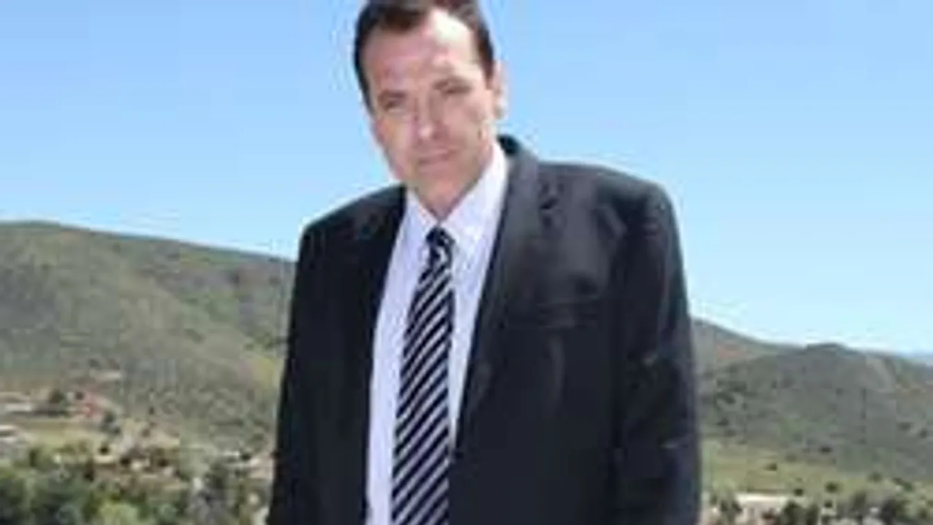 Súlyos baleset: Áthajtott kollégáján a balhés színész