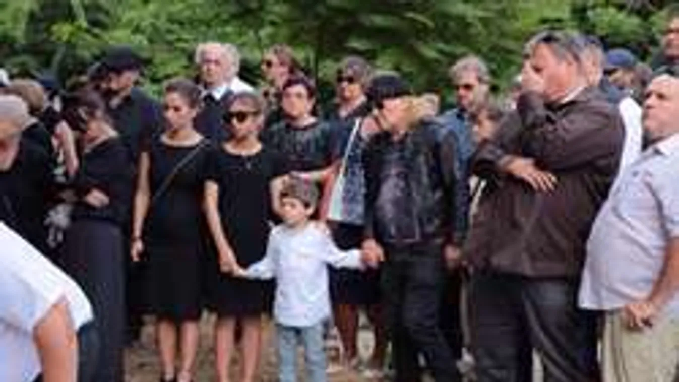 Ezek voltak a legszomorúbb pillanatok Somló Tamás temetésén - Fotók