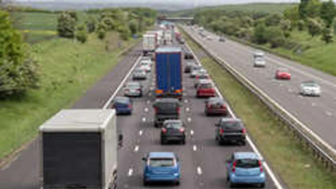 Tudod, mennyivel lehet menni autópályán? Itt a legújabb teszt!