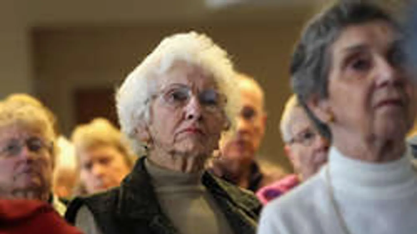 Botrányos termékbemutató: így verték át az idős, pesti házaspárt!