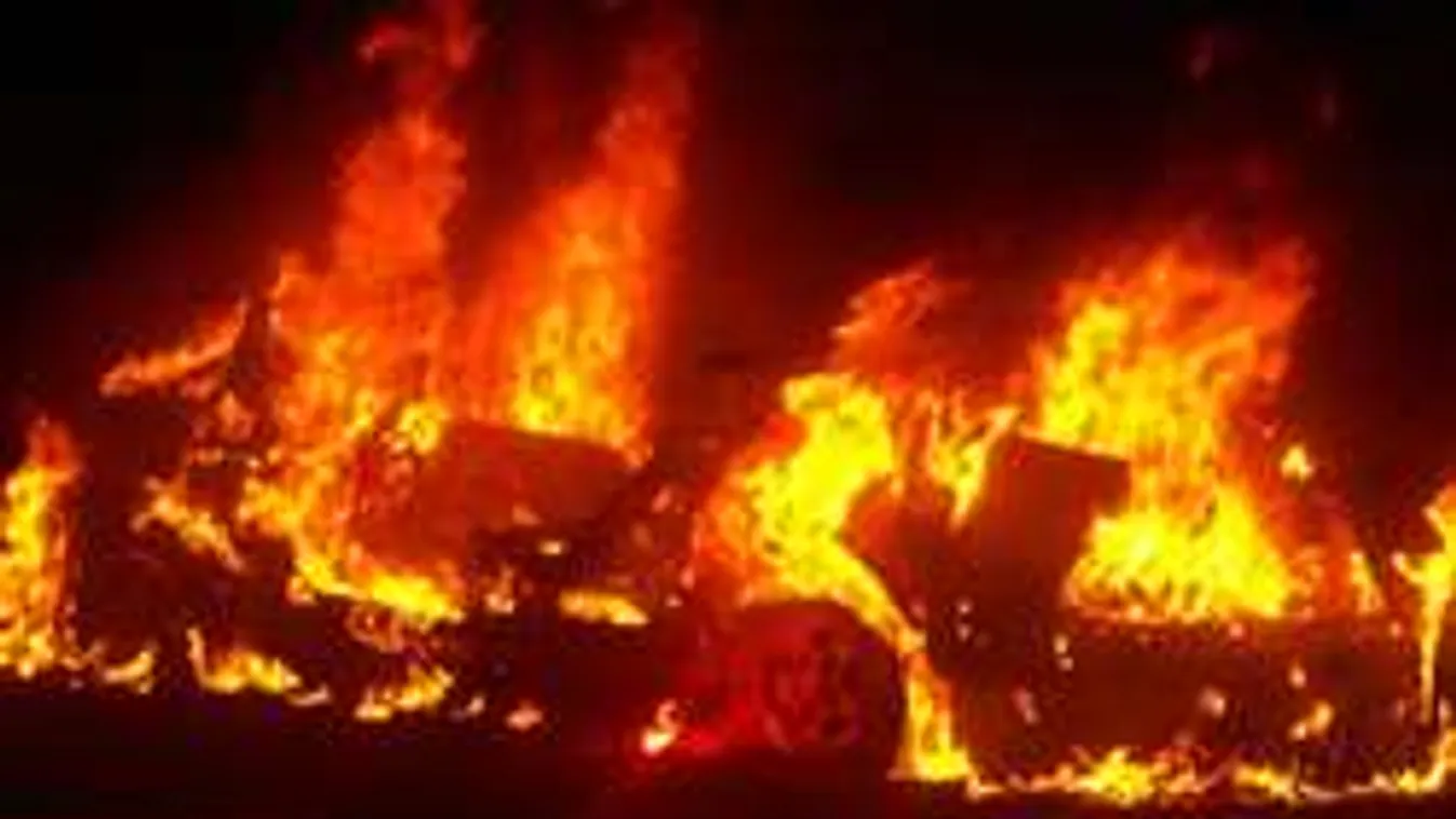 Leégett a bőre a balesetben, mégis ellopta a segítségére siető autóját