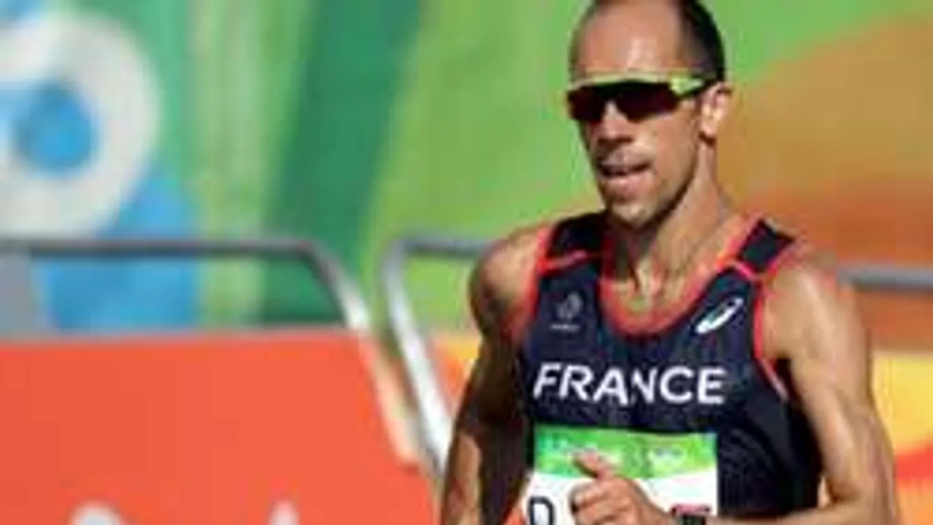 Kínos: Elengedett a francia olimpikon záróizma a verseny kellős közepén
