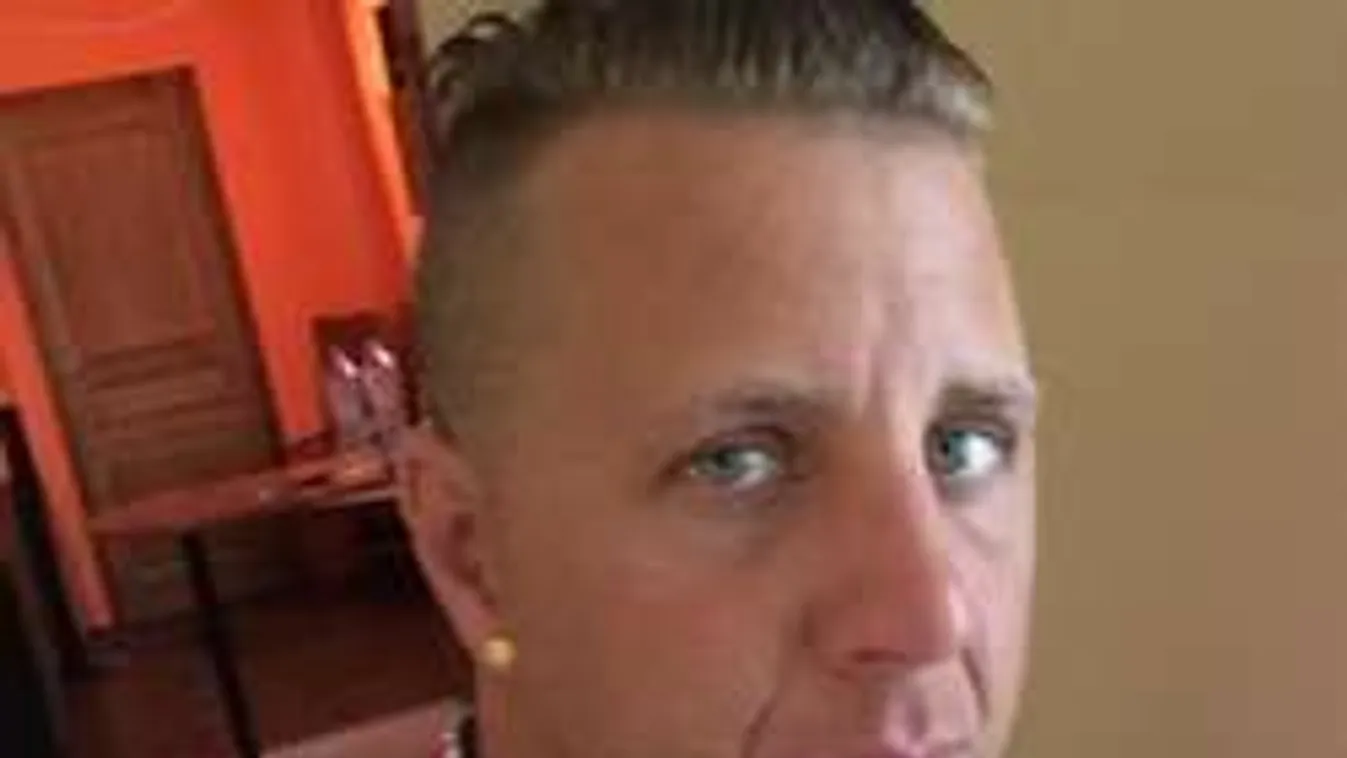 Nagy a baj: lábra sem tud állni betegsége miatt Zámbó Krisztián