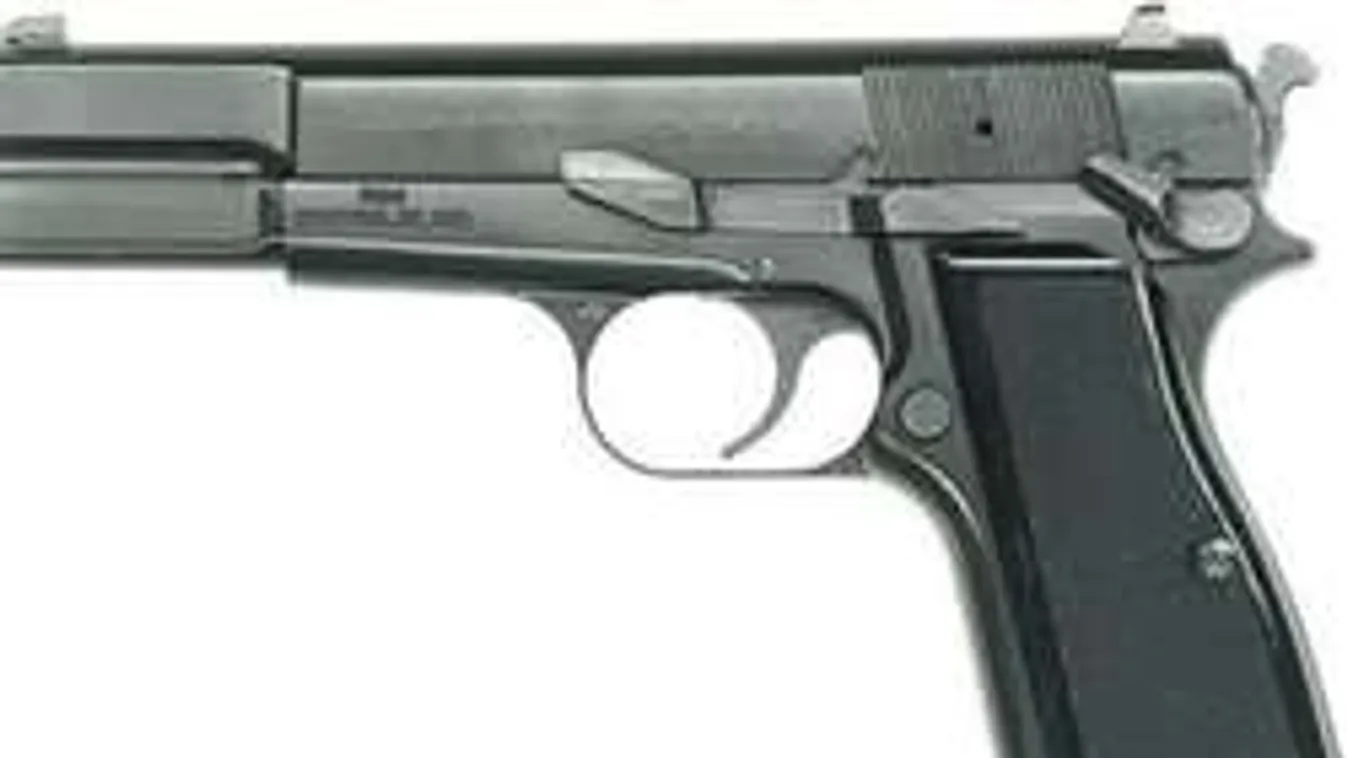 Elvette egy szegedi rendőr pisztolyát egy menekült