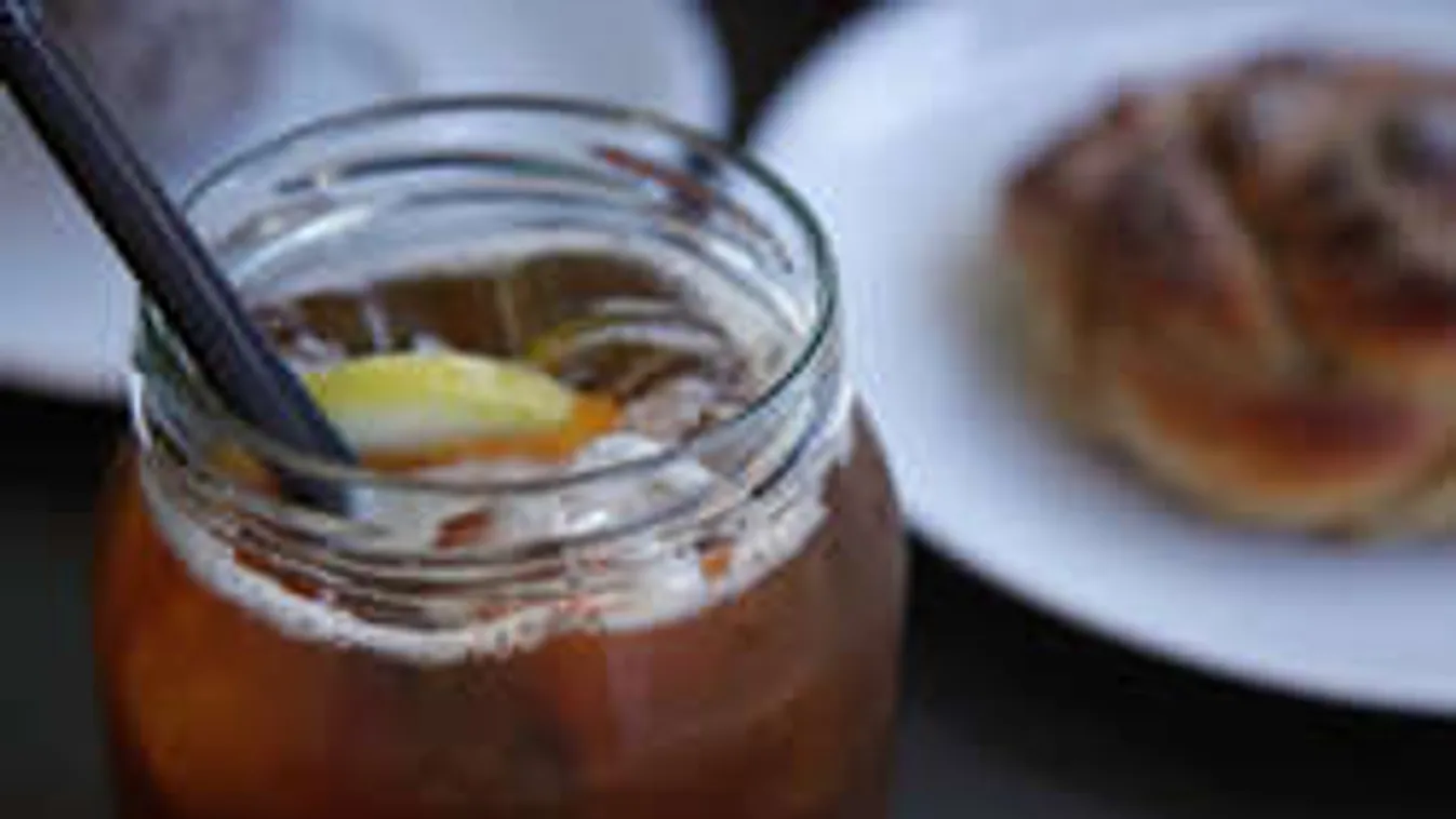 Bombasztikus frissítő: Kávélimonádé!