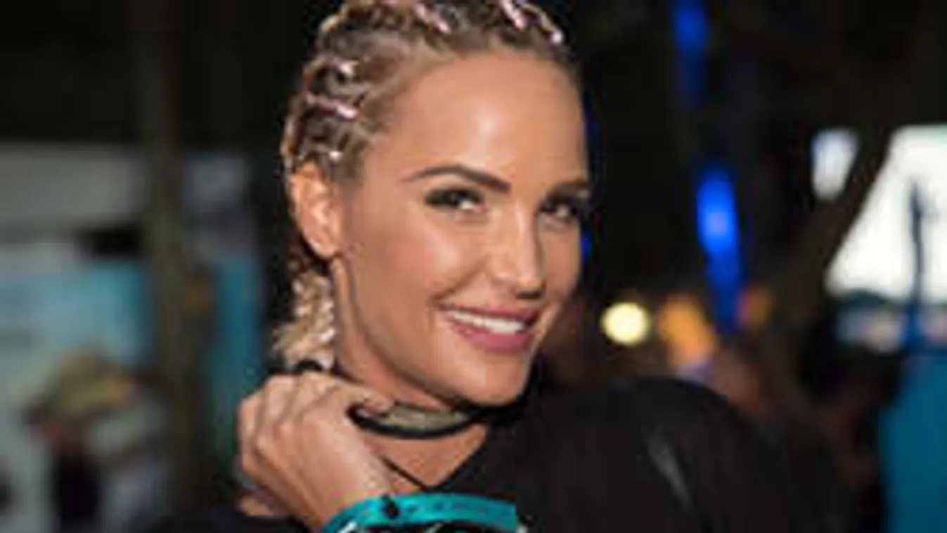 Sosem találod ki, kivel ebédel a budapesti luxushotelben Zimány Linda!