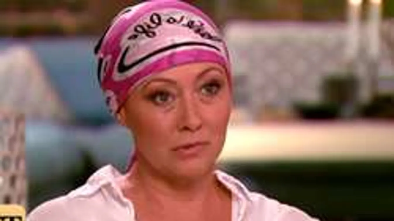 Gyönyörű kollégája tartja a lelket a súlyos beteg színésznőben!