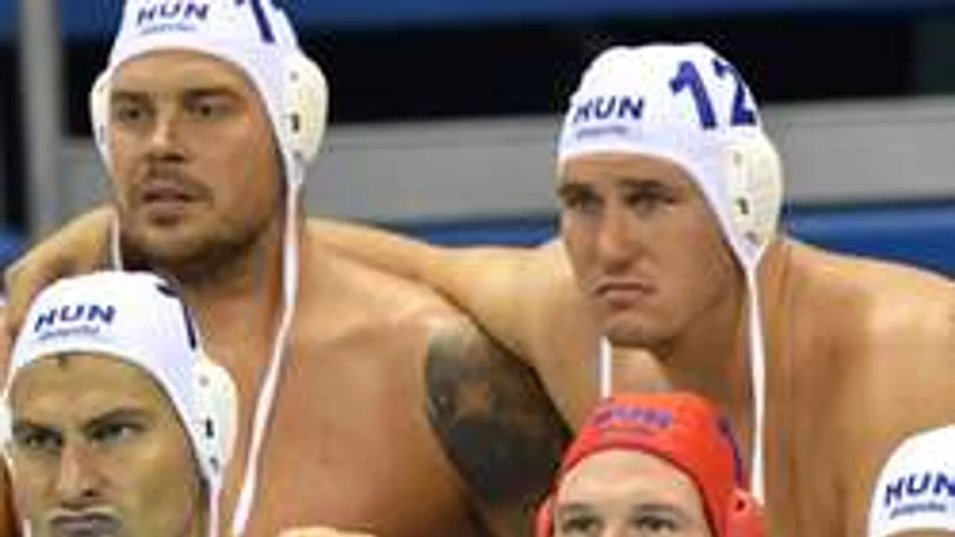 Váratlan lemondás, távoznak Benedek emberei