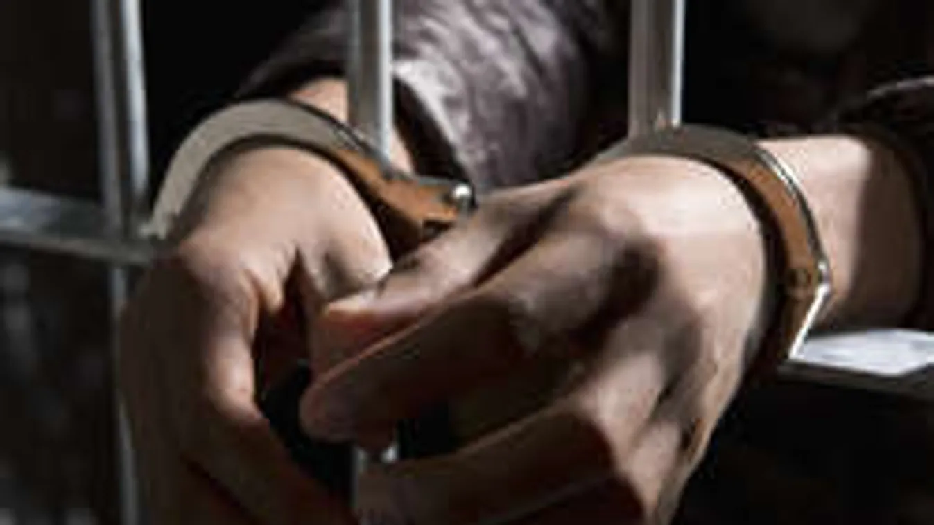 Leszámolás, két halott: háromszor verte szét adósa fejét