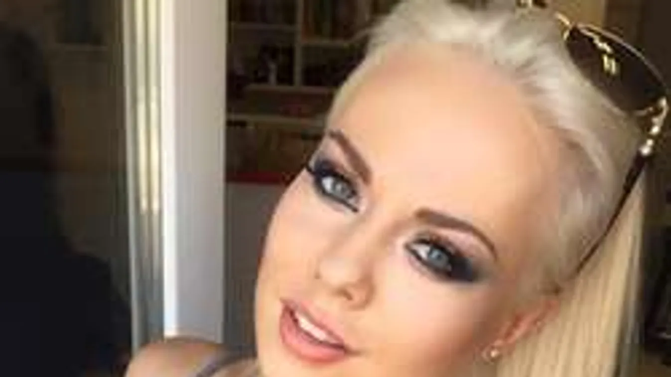 Hibátlan popsit villantott a világhírű magyar bikinimodell